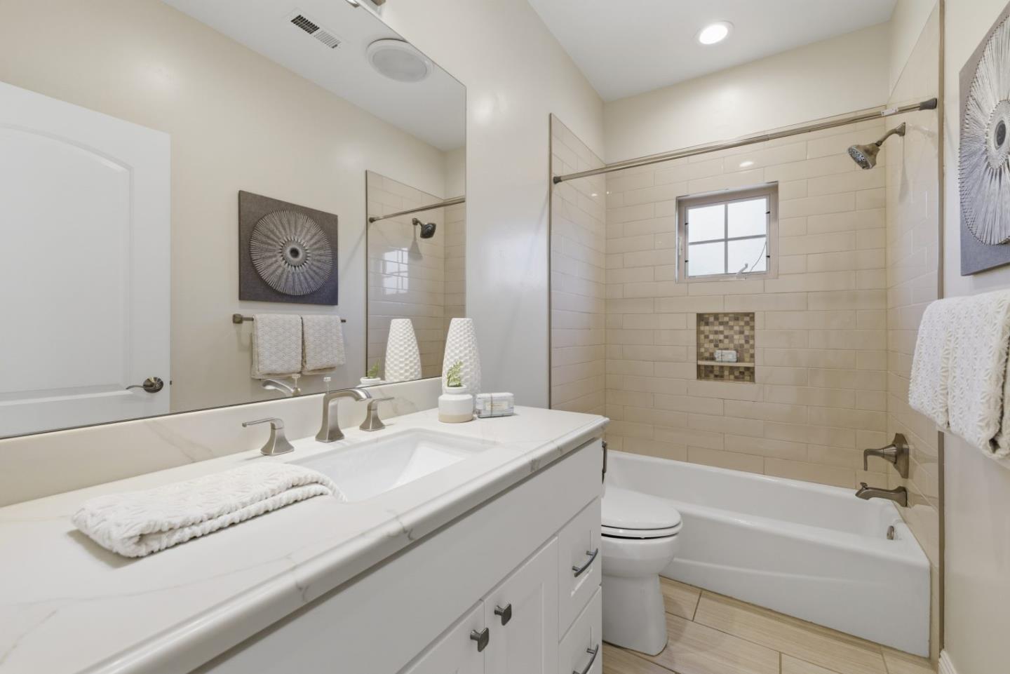 Detail Gallery Image 24 of 58 For 1054 Longfellow Ave, Campbell,  CA 95008 - 3 Beds | 3/1 Baths