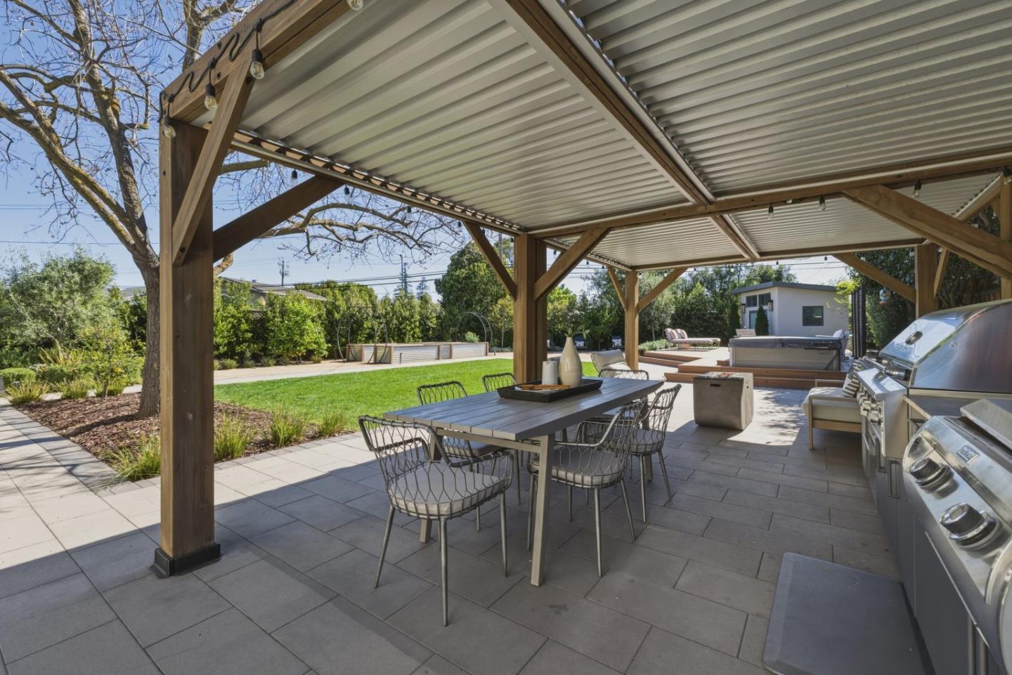 Detail Gallery Image 39 of 58 For 1054 Longfellow Ave, Campbell,  CA 95008 - 3 Beds | 3/1 Baths