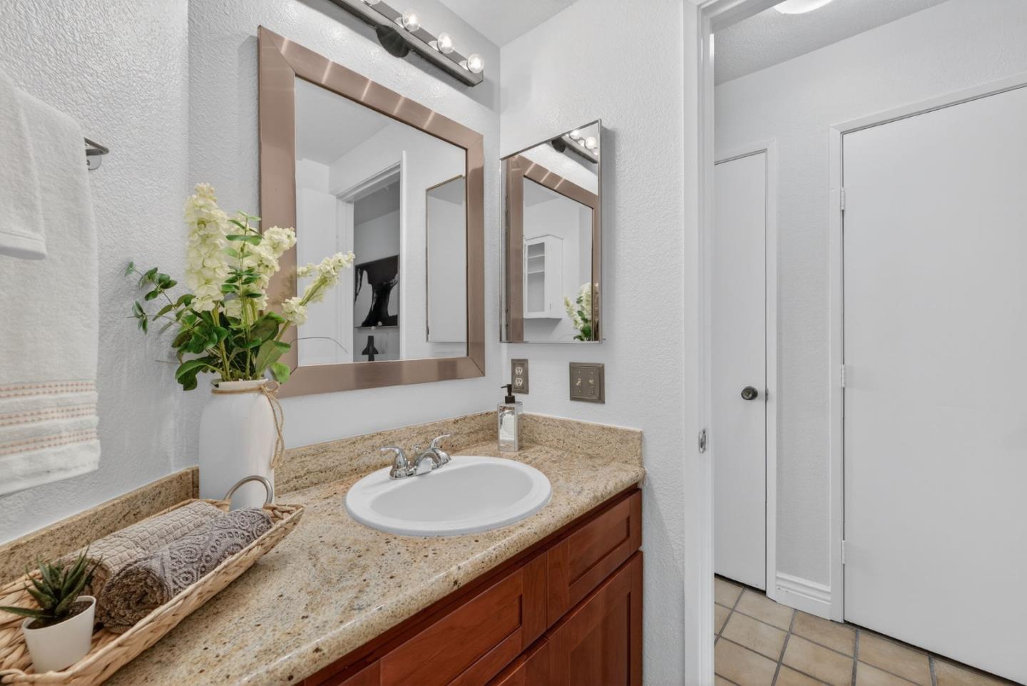 Photo #17: ML82039417 Listing: Photo #17