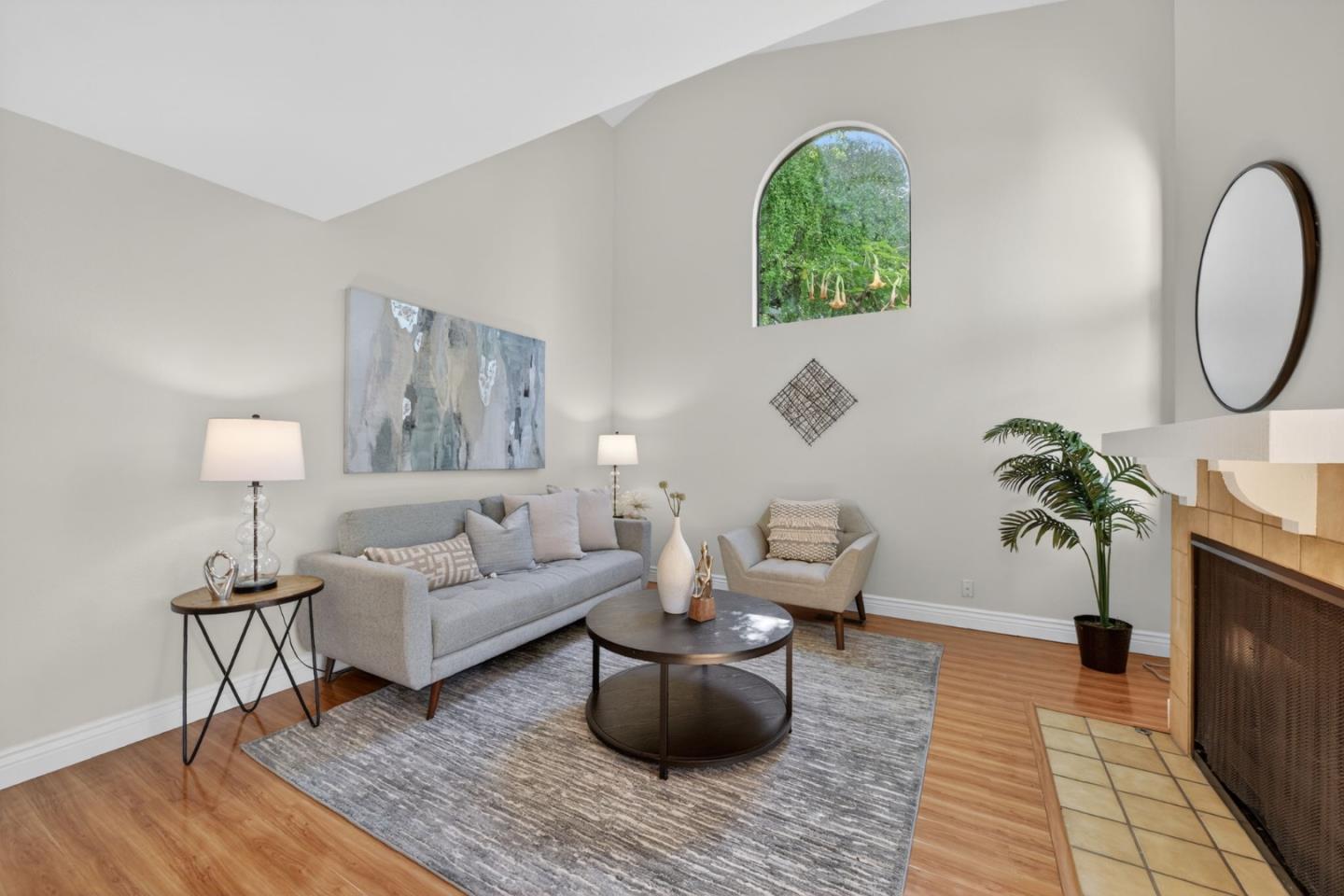 Photo #8: ML82039417 Listing: Photo #8