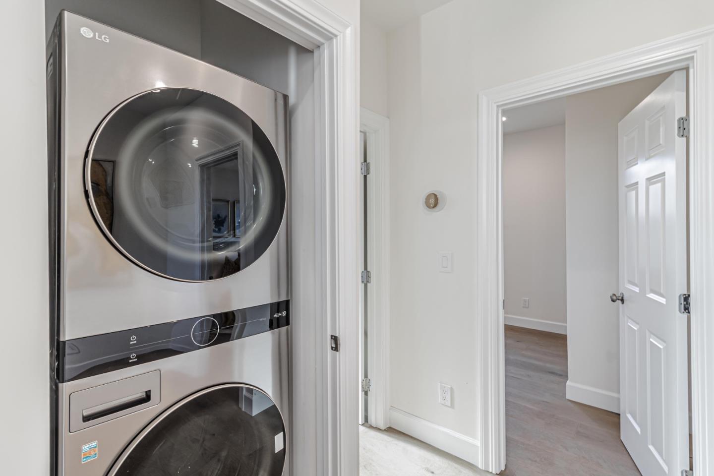 Detail Gallery Image 20 of 48 For 308 & 304 Redwood Ave, Redwood City,  CA 94061 - – Beds | – Baths