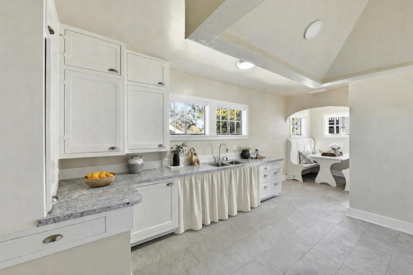 Detail Gallery Image 10 of 33 For 181 College Way, Auburn,  CA 95603 - – Beds | – Baths