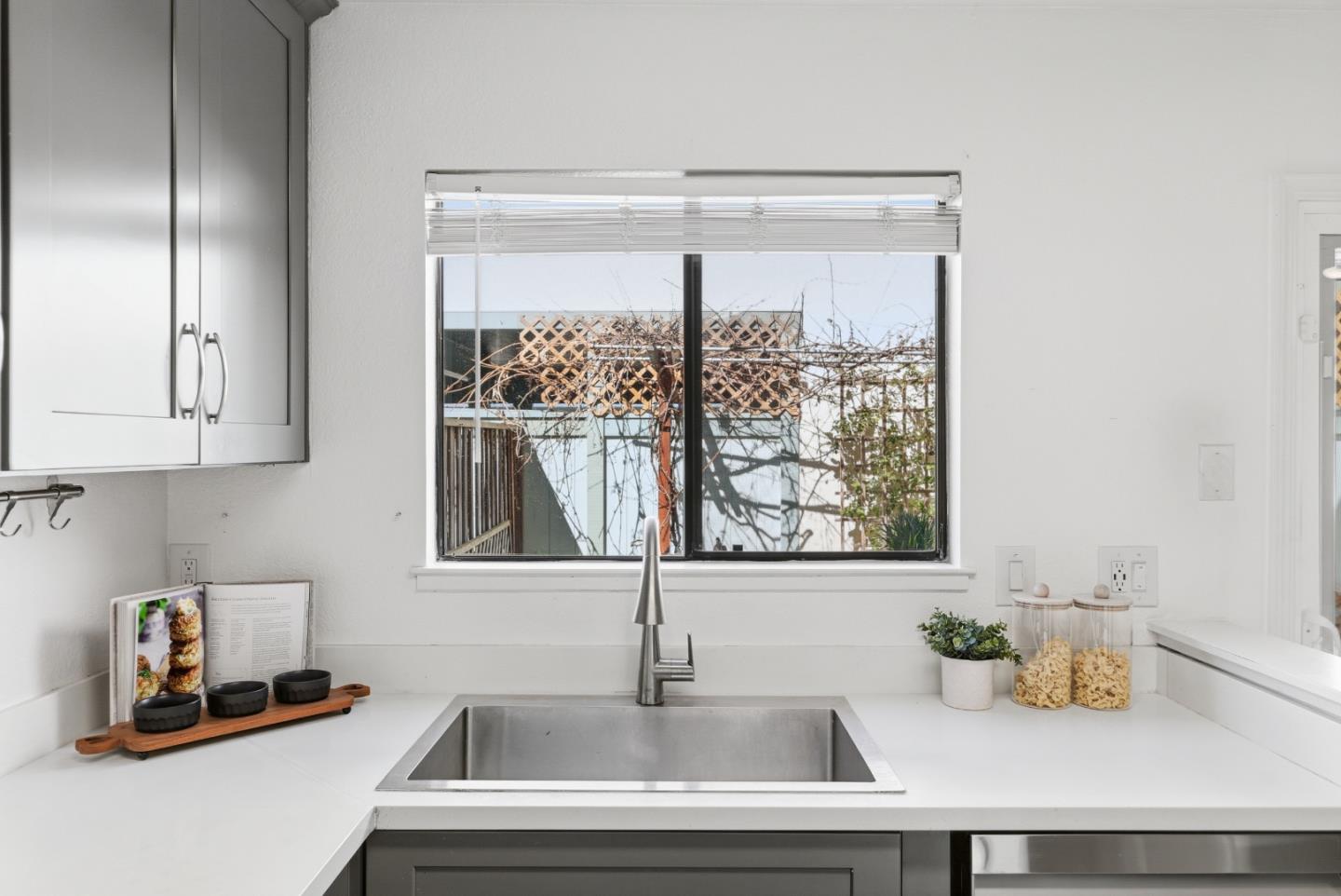 Detail Gallery Image 18 of 48 For 34827 Dorado Common, Fremont,  CA 94555 - 2 Beds | 1/1 Baths