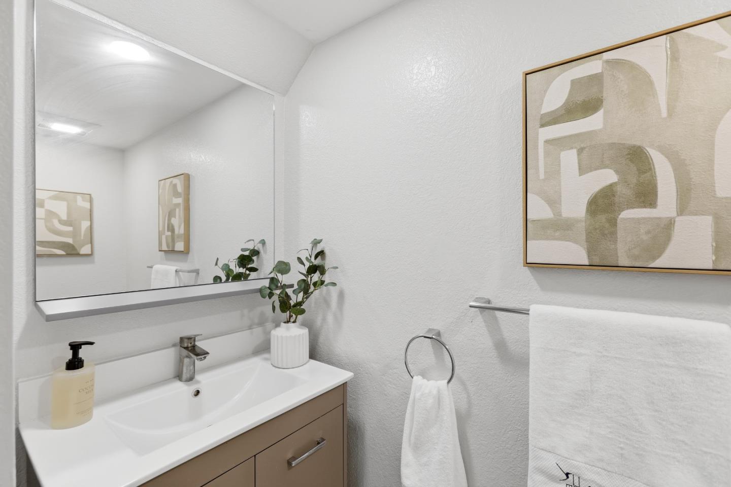 Detail Gallery Image 9 of 48 For 34827 Dorado Common, Fremont,  CA 94555 - 2 Beds | 1/1 Baths