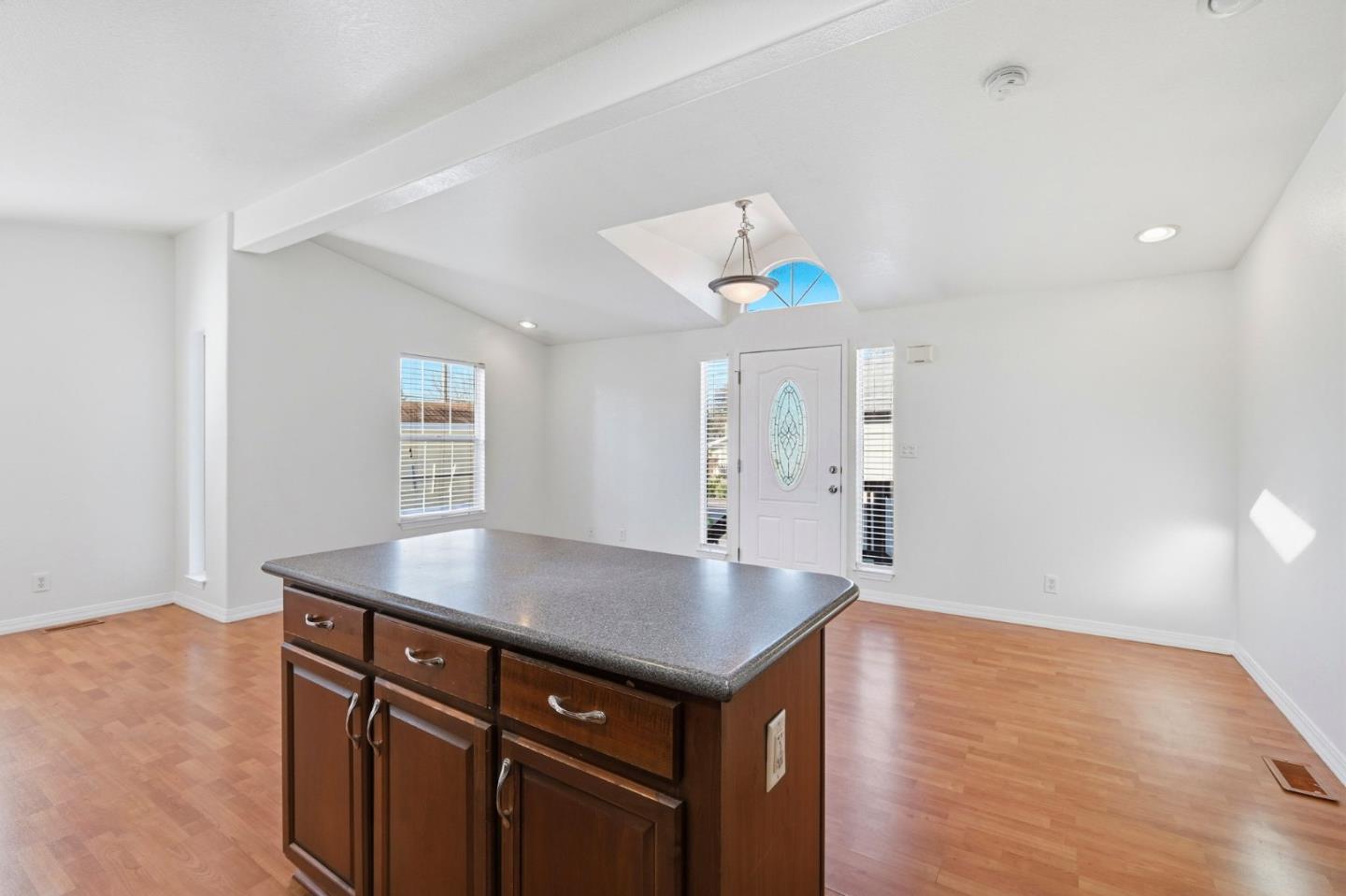 Detail Gallery Image 10 of 33 For 920 Capitola Ave #40,  Capitola,  CA 95010 - 3 Beds | 2 Baths