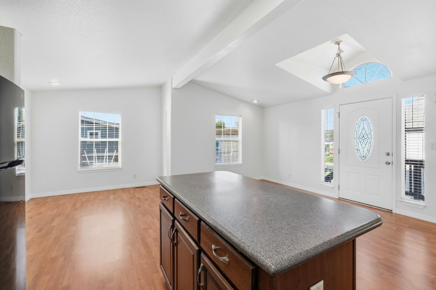 Detail Gallery Image 11 of 33 For 920 Capitola Ave #40,  Capitola,  CA 95010 - 3 Beds | 2 Baths