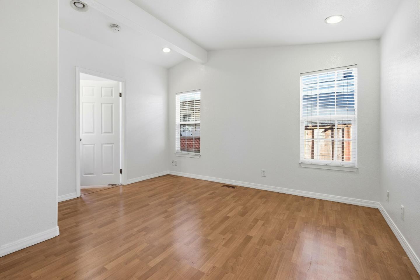 Detail Gallery Image 17 of 33 For 920 Capitola Ave #40,  Capitola,  CA 95010 - 3 Beds | 2 Baths