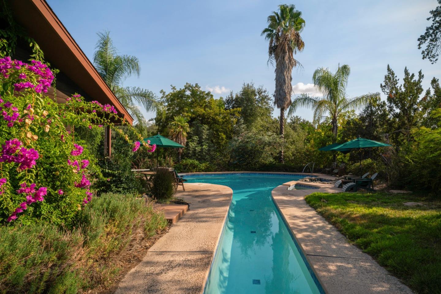 Detail Gallery Image 15 of 77 For 7555 Merced Falls Rd, Snelling,  CA 95369 - 5 Beds | 3 Baths