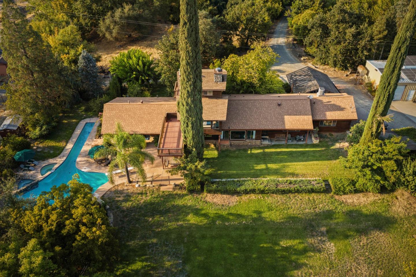 Detail Gallery Image 27 of 77 For 7555 Merced Falls Rd, Snelling,  CA 95369 - 5 Beds | 3 Baths