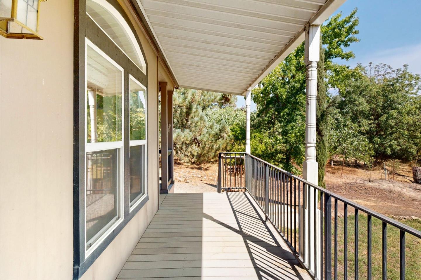 Detail Gallery Image 60 of 77 For 7555 Merced Falls Rd, Snelling,  CA 95369 - 5 Beds | 3 Baths