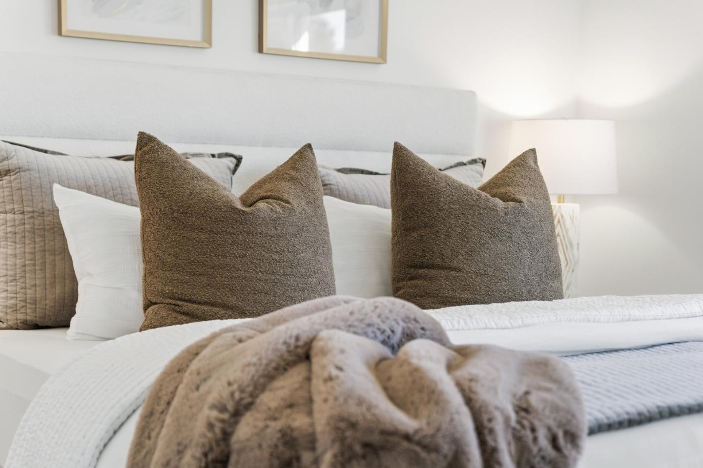 Detail Gallery Image 22 of 44 For 918 Mockingbird Ln, Sunnyvale,  CA 94087 - 3 Beds | 1/1 Baths