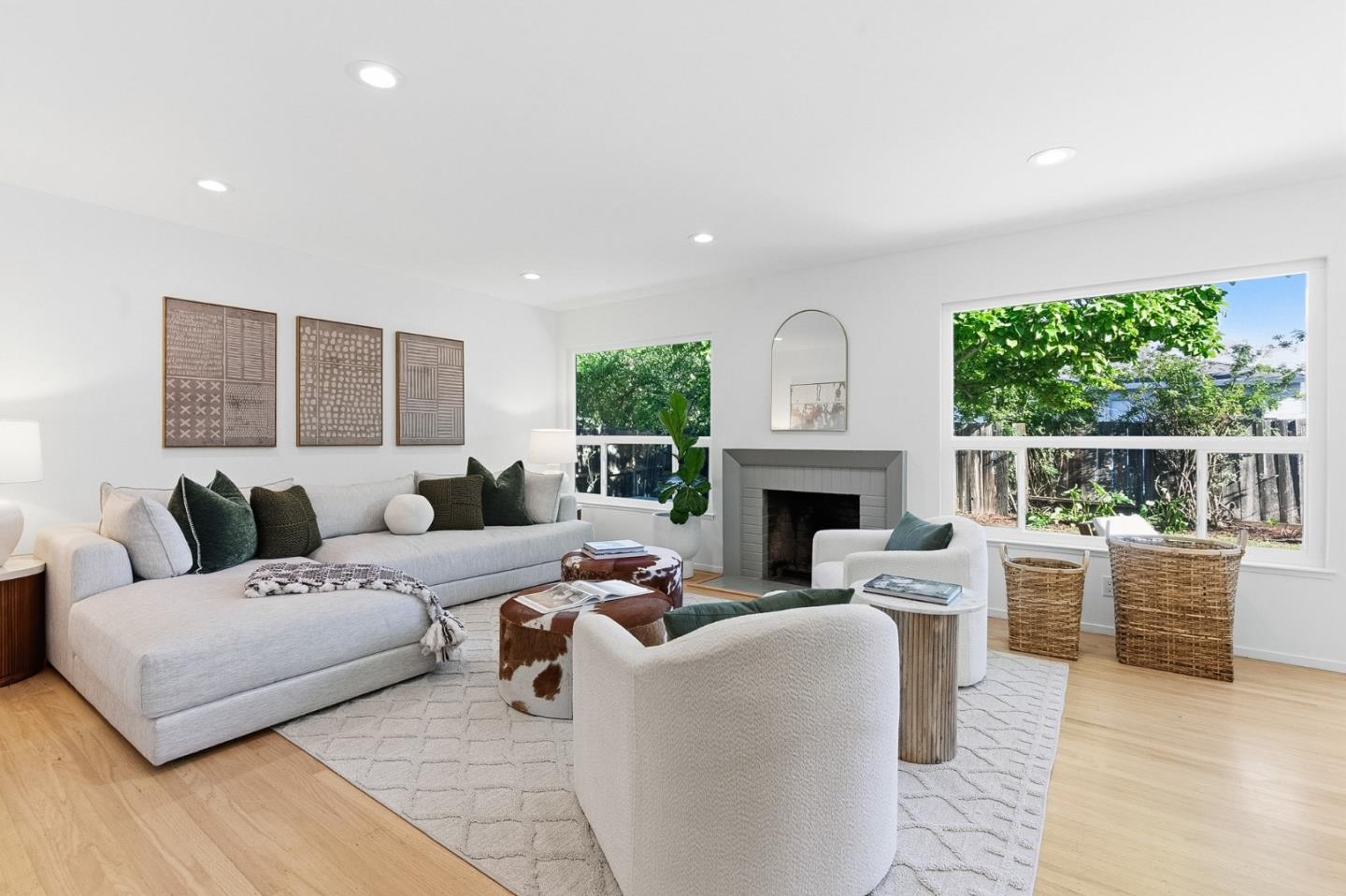 Detail Gallery Image 3 of 44 For 918 Mockingbird Ln, Sunnyvale,  CA 94087 - 3 Beds | 1/1 Baths