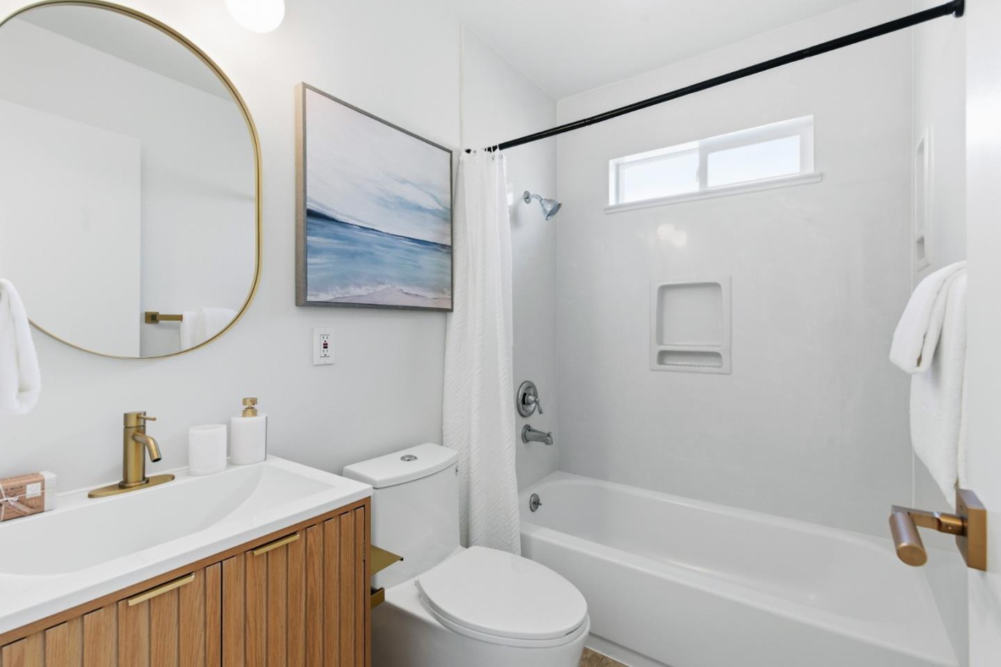 Detail Gallery Image 30 of 44 For 918 Mockingbird Ln, Sunnyvale,  CA 94087 - 3 Beds | 1/1 Baths