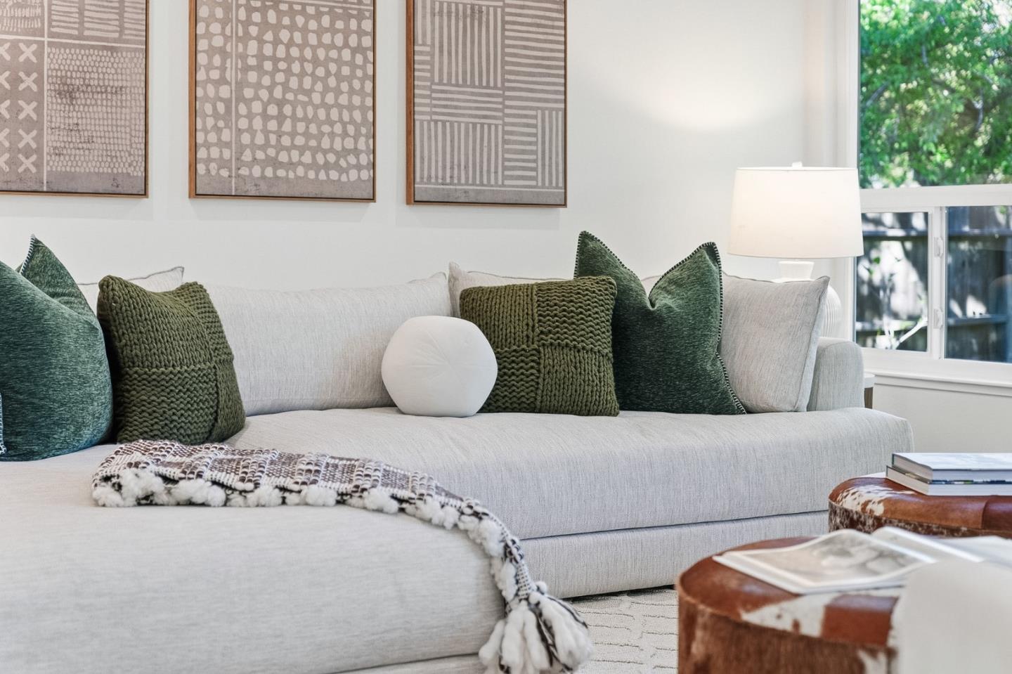 Detail Gallery Image 4 of 44 For 918 Mockingbird Ln, Sunnyvale,  CA 94087 - 3 Beds | 1/1 Baths