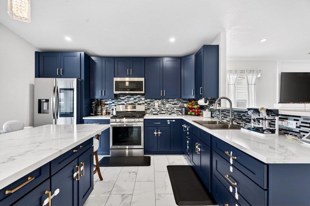 Detail Gallery Image 7 of 28 For 225 Kimberly, Watsonville,  CA 95076 - 3 Beds | 2 Baths