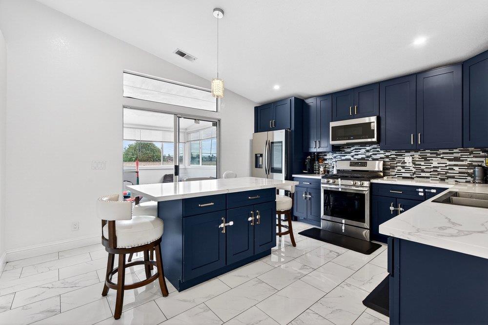 Detail Gallery Image 9 of 28 For 225 Kimberly, Watsonville,  CA 95076 - 3 Beds | 2 Baths