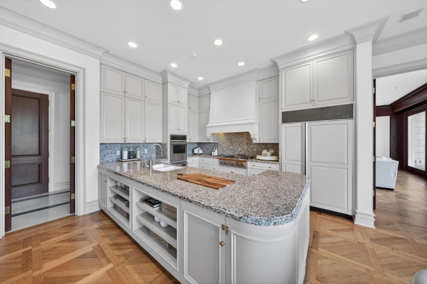 Detail Gallery Image 18 of 52 For 18331 Lexington Dr, Monte Sereno,  CA 95030 - 4 Beds | 5/3 Baths