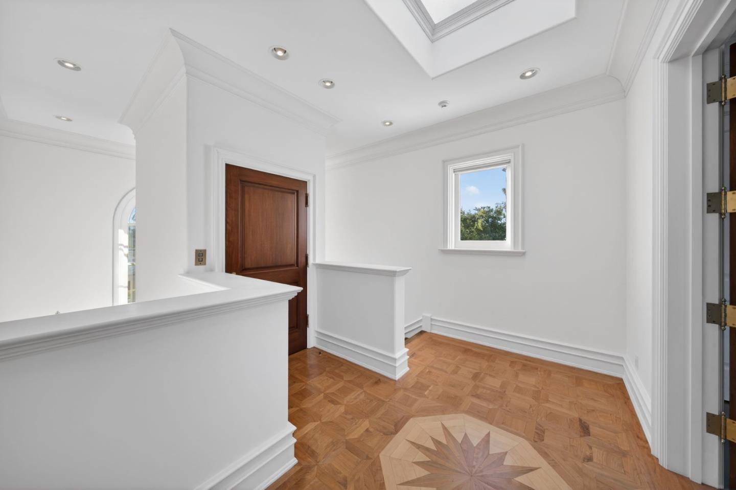 Detail Gallery Image 24 of 52 For 18331 Lexington Dr, Monte Sereno,  CA 95030 - 4 Beds | 5/3 Baths