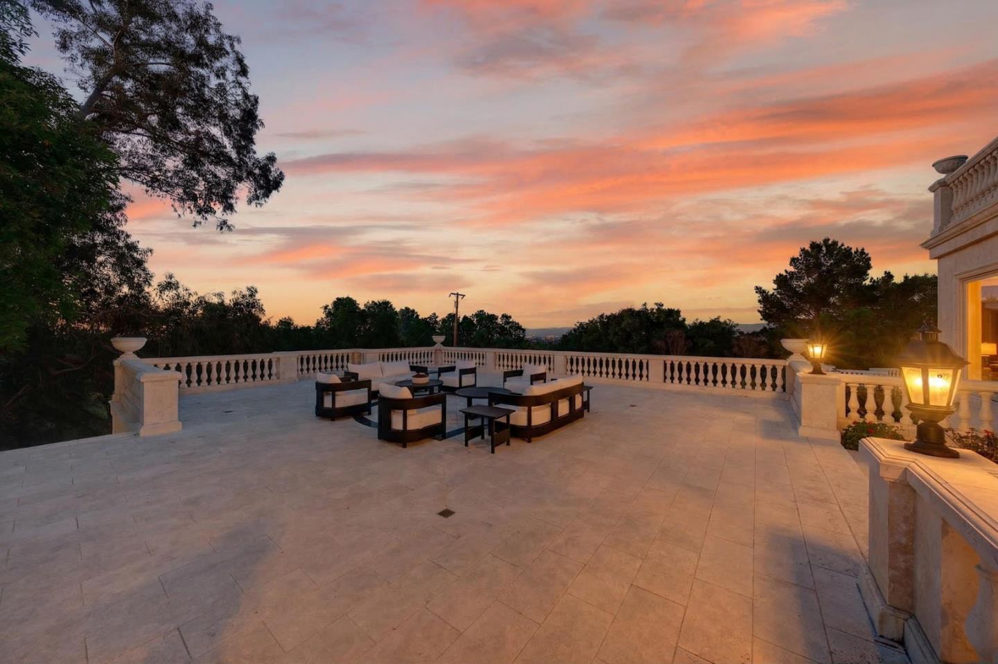 Detail Gallery Image 45 of 52 For 18331 Lexington Dr, Monte Sereno,  CA 95030 - 4 Beds | 5/3 Baths