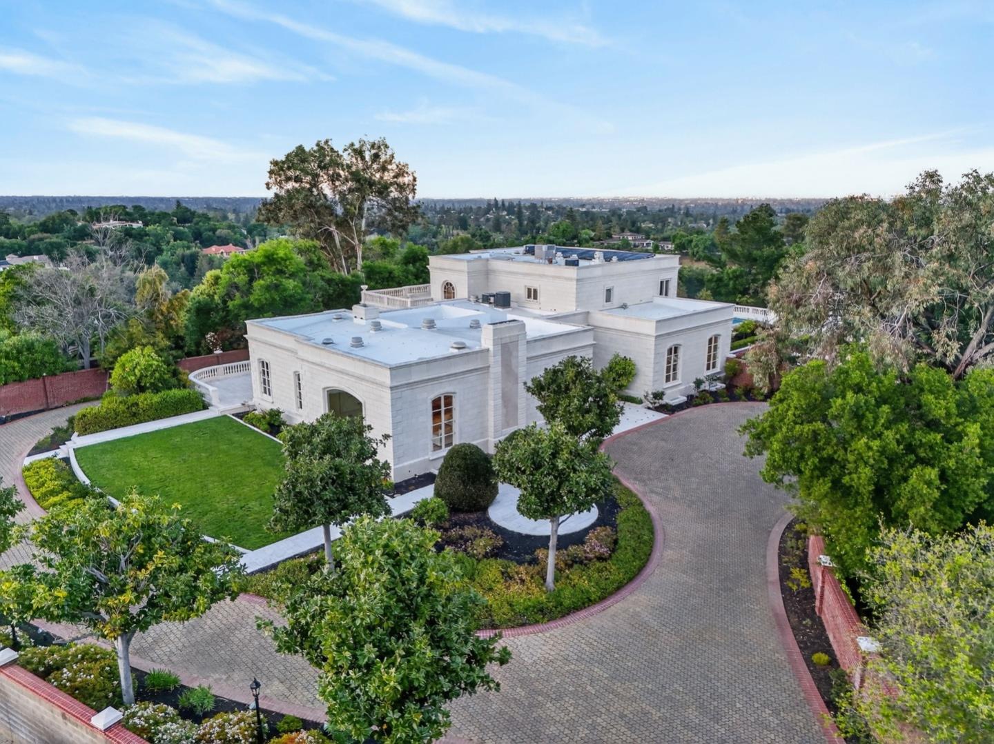 Detail Gallery Image 47 of 52 For 18331 Lexington Dr, Monte Sereno,  CA 95030 - 4 Beds | 5/3 Baths