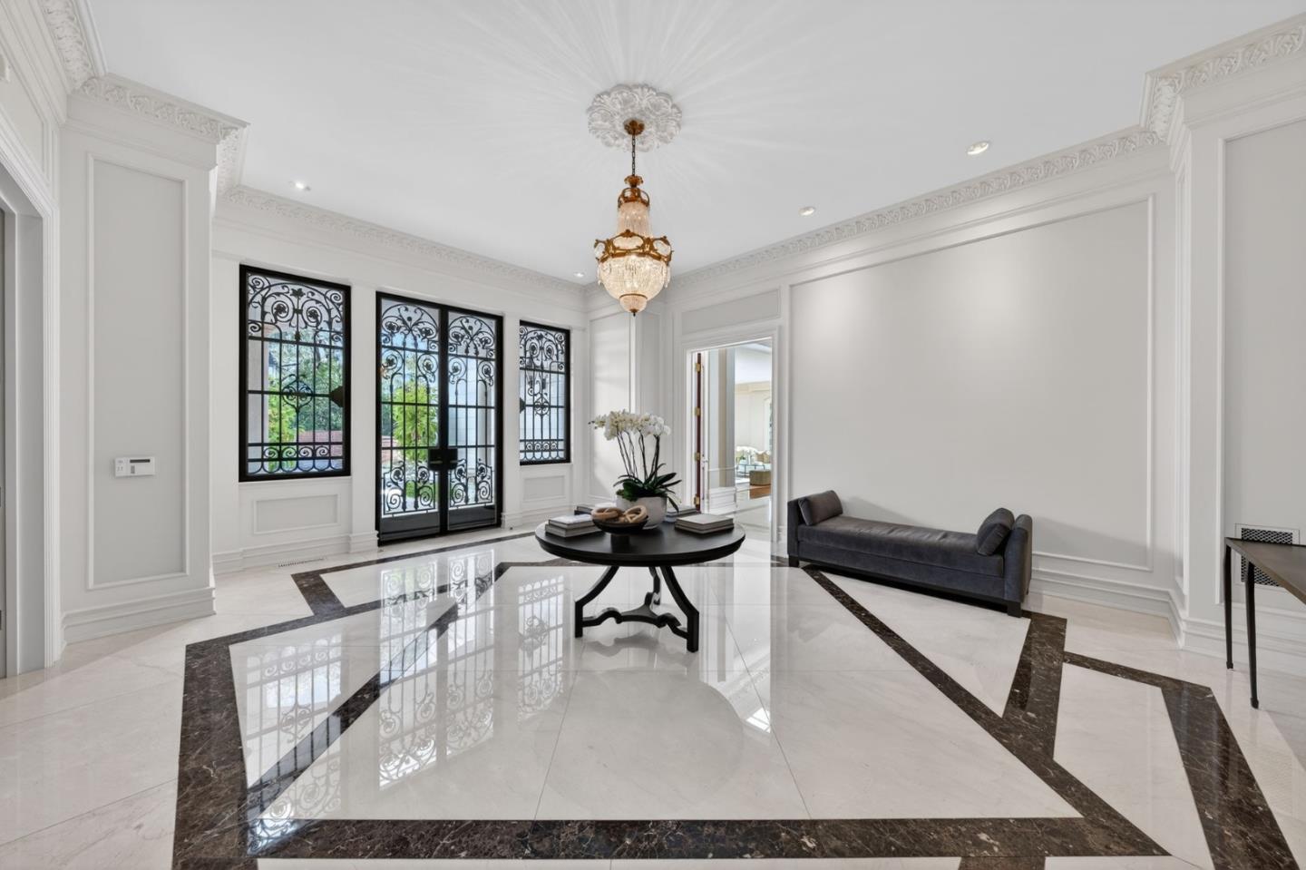 Detail Gallery Image 7 of 52 For 18331 Lexington Dr, Monte Sereno,  CA 95030 - 4 Beds | 5/3 Baths