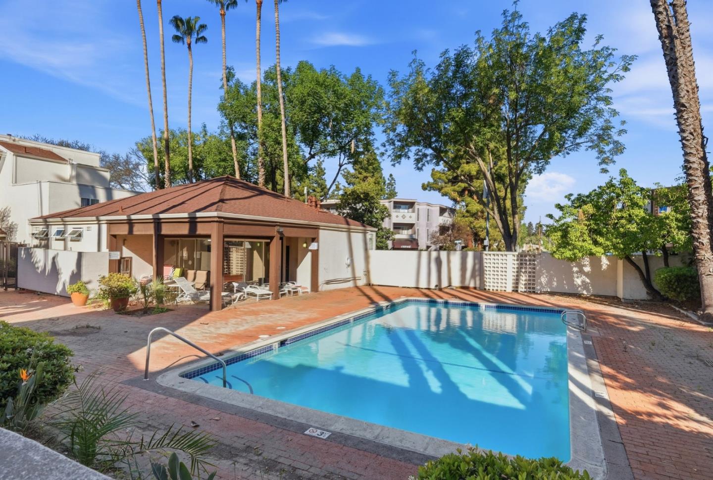 Detail Gallery Image 26 of 27 For 1660 Laguna St #D,  Concord,  CA 94520 - 1 Beds | 1 Baths