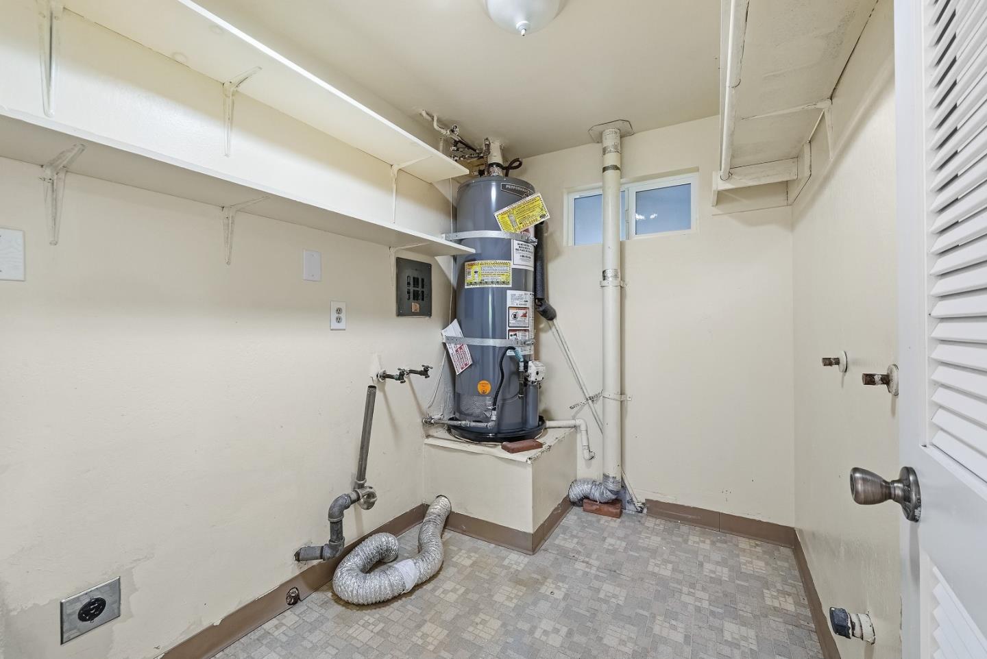 Detail Gallery Image 26 of 39 For 40161 Kelly St, Fremont,  CA 94538 - 4 Beds | 2/1 Baths