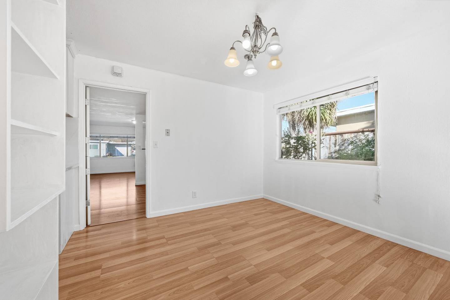 Detail Gallery Image 7 of 39 For 40161 Kelly St, Fremont,  CA 94538 - 4 Beds | 2/1 Baths