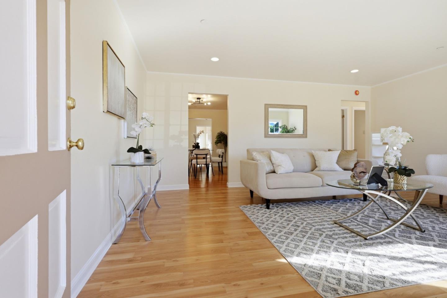 Detail Gallery Image 5 of 35 For 848 Wildwood Ave, Daly City,  CA 94015 - 3 Beds | 2 Baths