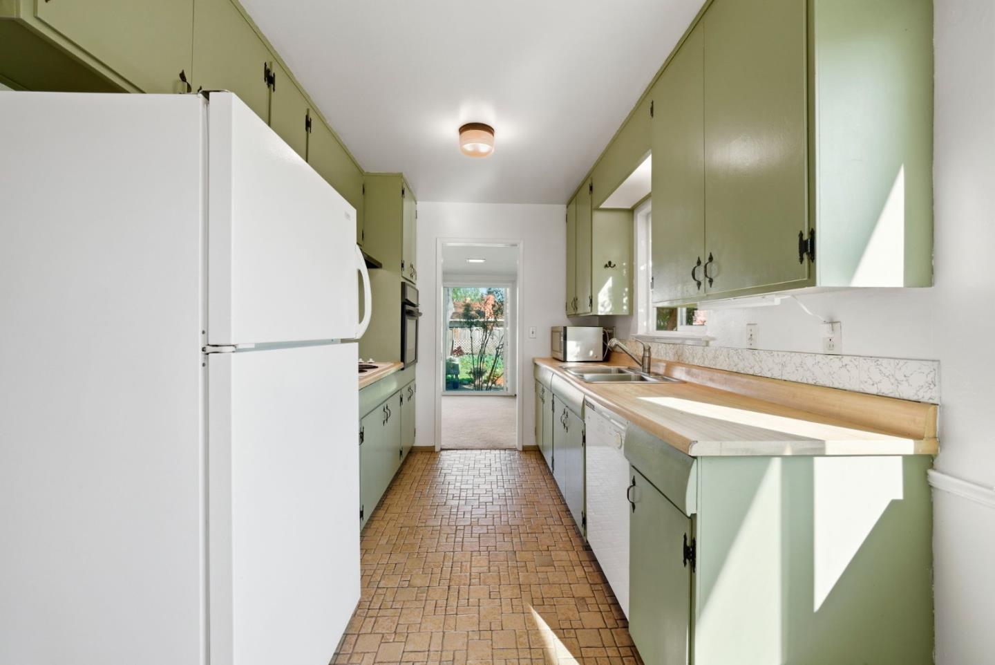 Detail Gallery Image 21 of 57 For 1000 Wood Duck Ave, Santa Clara,  CA 95051 - 4 Beds | 2 Baths