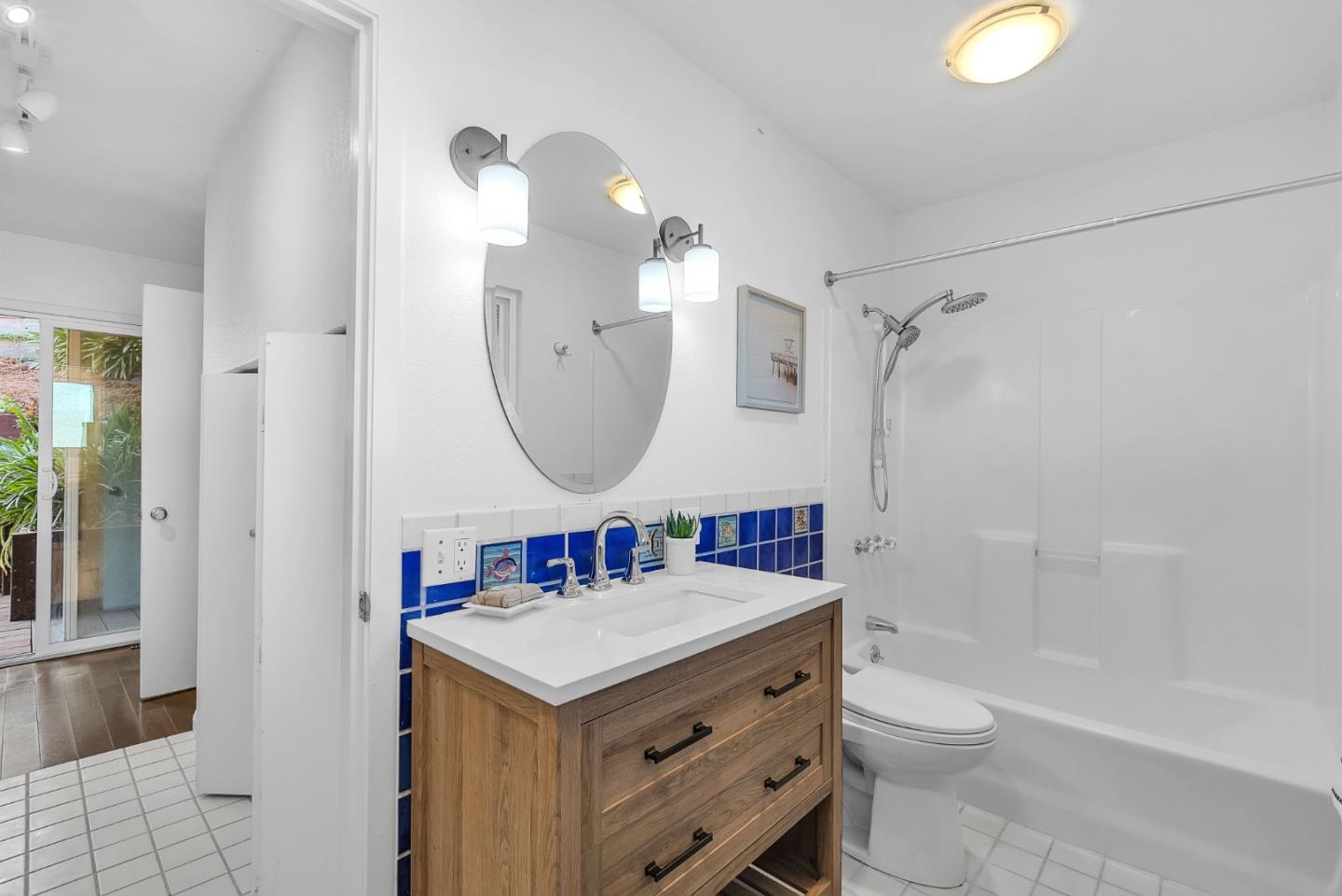 Detail Gallery Image 15 of 51 For 279 Sterling Ave, Pacifica,  CA 94044 - 5 Beds | 3/2 Baths