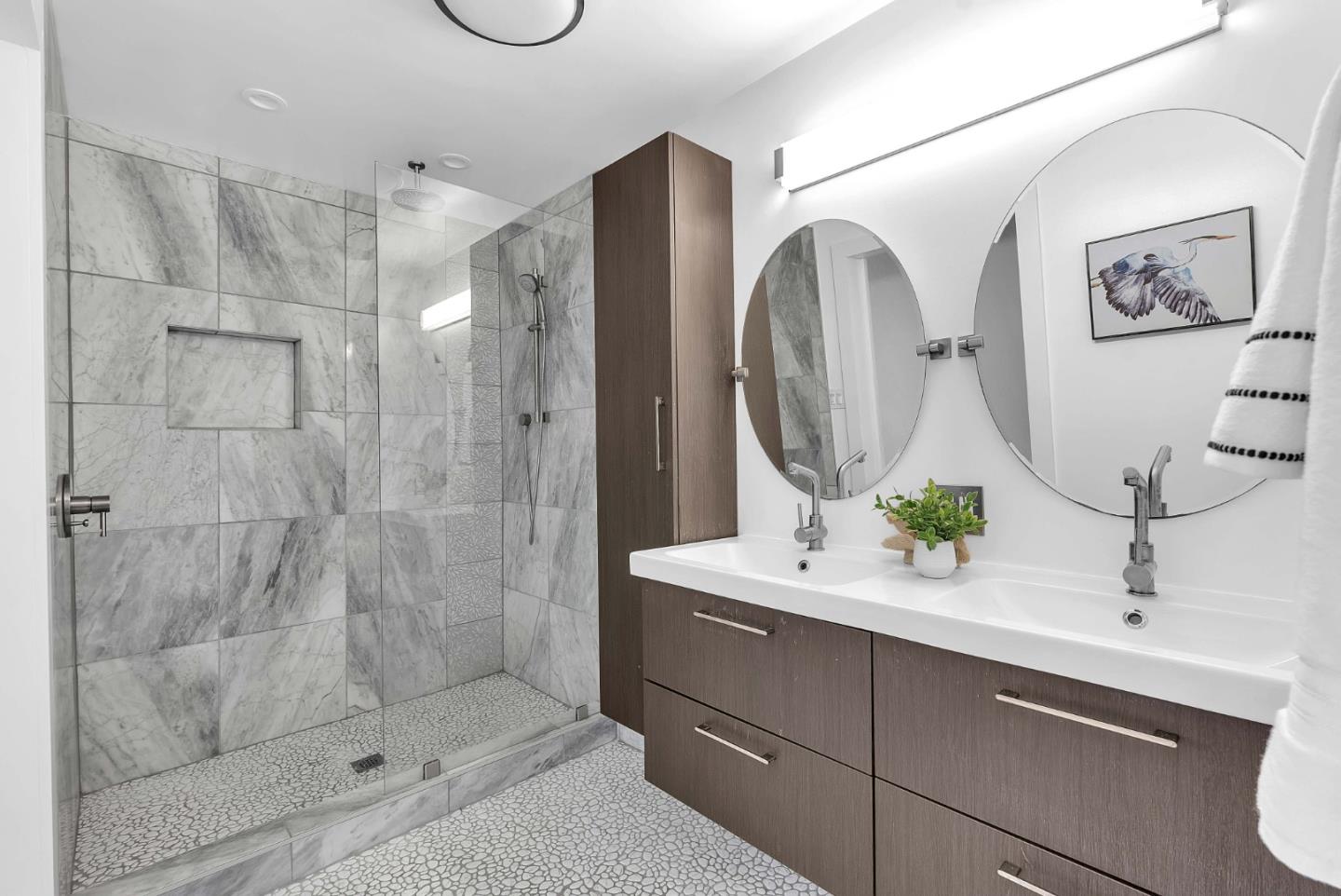 Detail Gallery Image 20 of 51 For 279 Sterling Ave, Pacifica,  CA 94044 - 5 Beds | 3/2 Baths