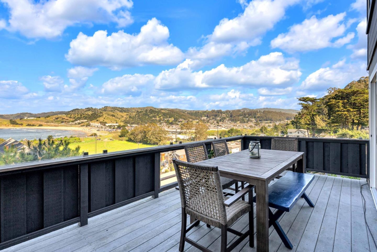 Detail Gallery Image 25 of 51 For 279 Sterling Ave, Pacifica,  CA 94044 - 5 Beds | 3/2 Baths