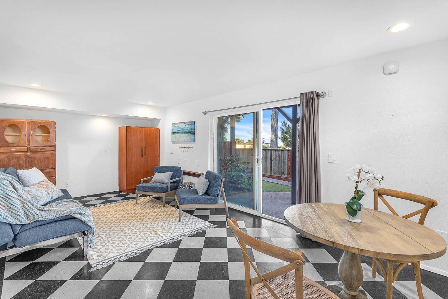 Detail Gallery Image 27 of 51 For 279 Sterling Ave, Pacifica,  CA 94044 - 5 Beds | 3/2 Baths