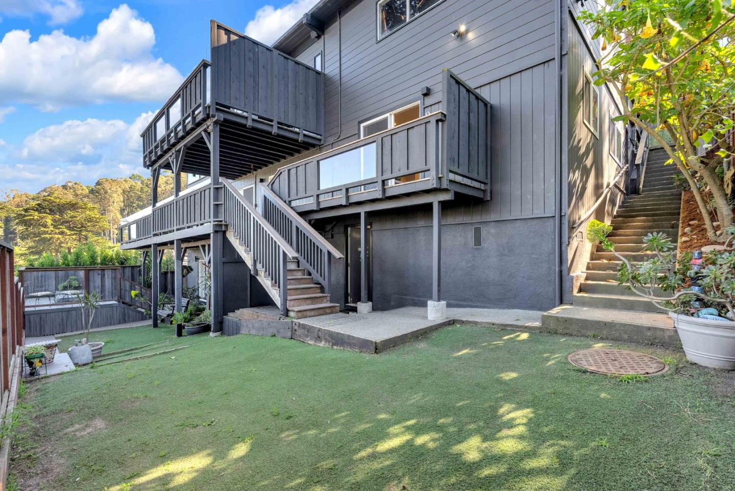 Detail Gallery Image 33 of 51 For 279 Sterling Ave, Pacifica,  CA 94044 - 5 Beds | 3/2 Baths