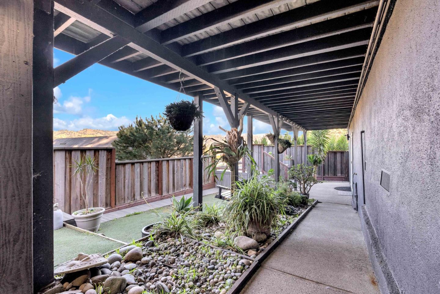 Detail Gallery Image 36 of 51 For 279 Sterling Ave, Pacifica,  CA 94044 - 5 Beds | 3/2 Baths