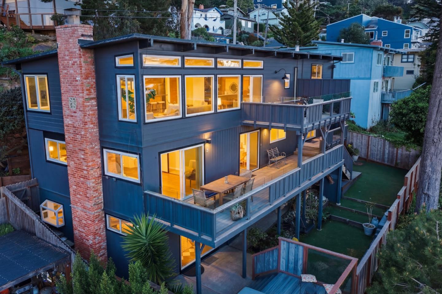 Detail Gallery Image 41 of 51 For 279 Sterling Ave, Pacifica,  CA 94044 - 5 Beds | 3/2 Baths