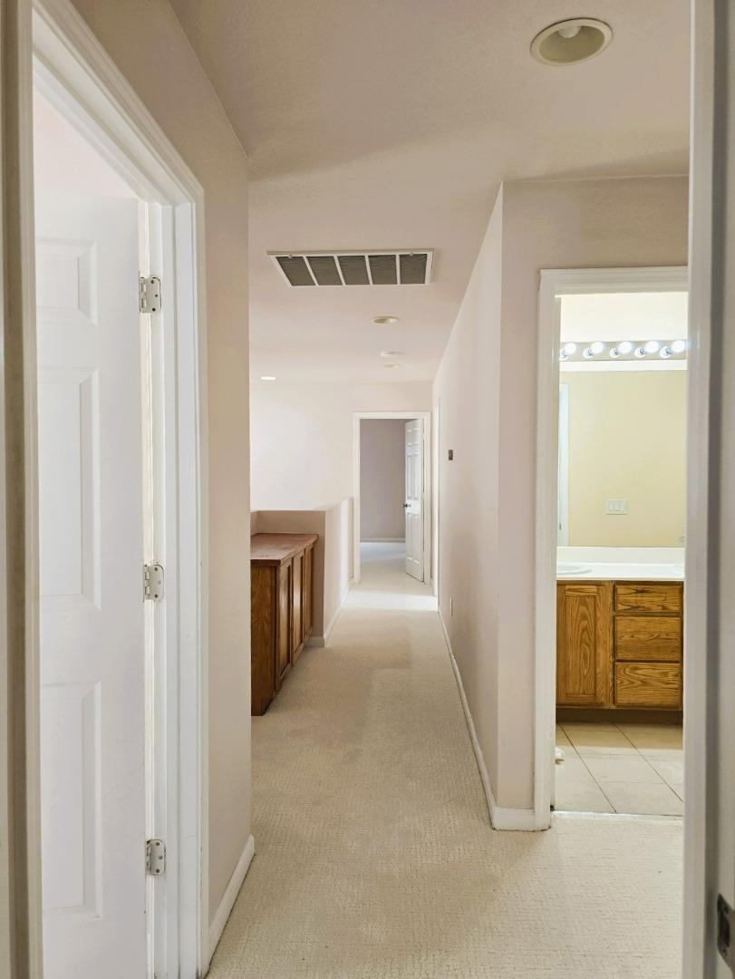 Detail Gallery Image 18 of 37 For 312 Mullion Ct, San Jose,  CA 95116 - 4 Beds | 2/1 Baths