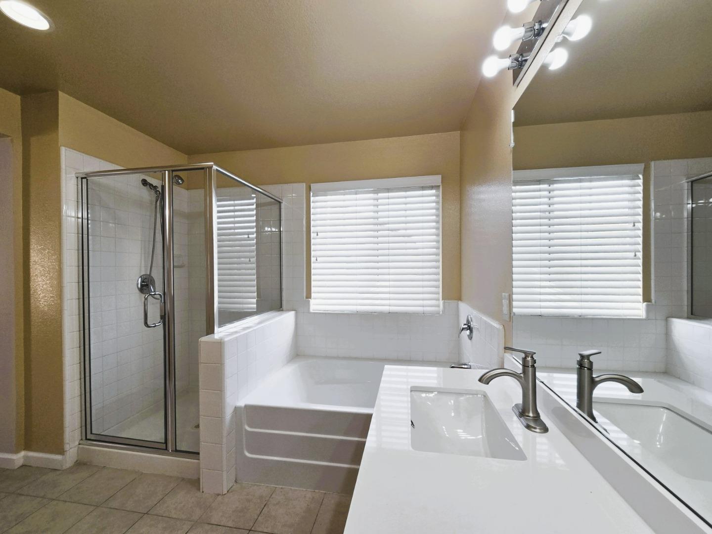 Detail Gallery Image 29 of 37 For 312 Mullion Ct, San Jose,  CA 95116 - 4 Beds | 2/1 Baths