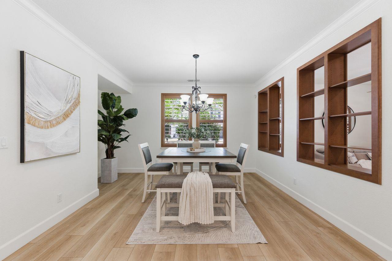 Detail Gallery Image 10 of 48 For 698 W Rico Way, Tracy,  CA 95391 - 5 Beds | 4 Baths