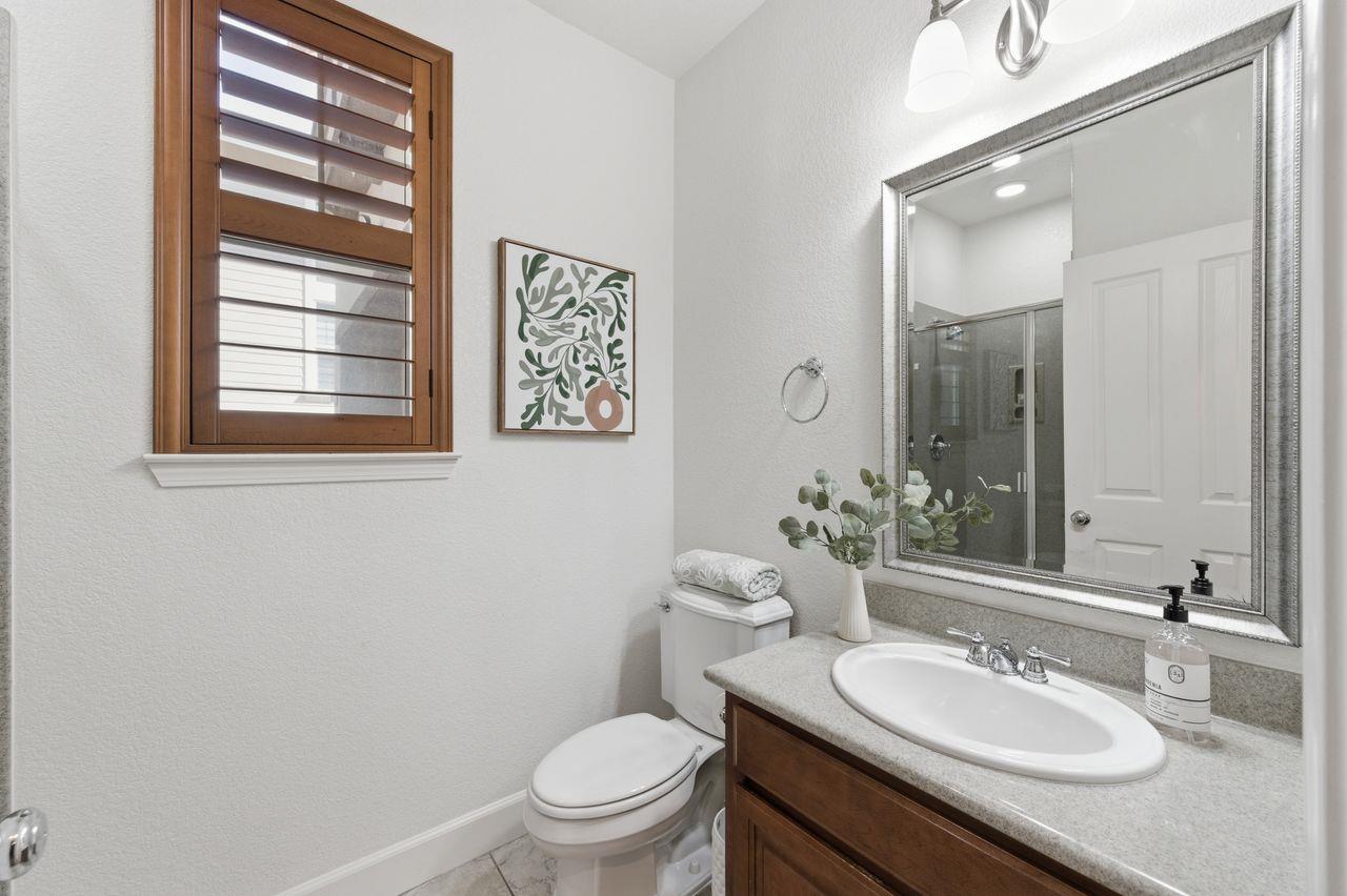 Detail Gallery Image 22 of 48 For 698 W Rico Way, Tracy,  CA 95391 - 5 Beds | 4 Baths