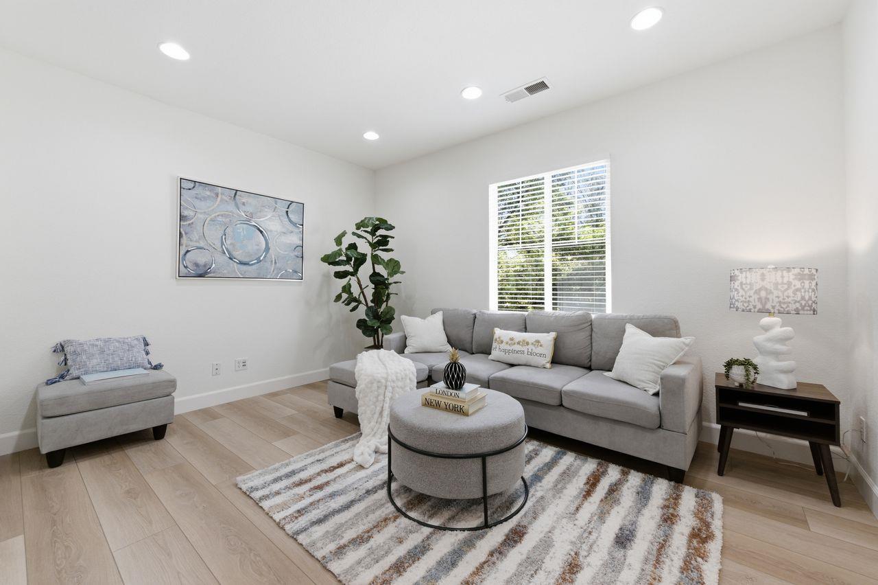 Detail Gallery Image 25 of 48 For 698 W Rico Way, Tracy,  CA 95391 - 5 Beds | 4 Baths