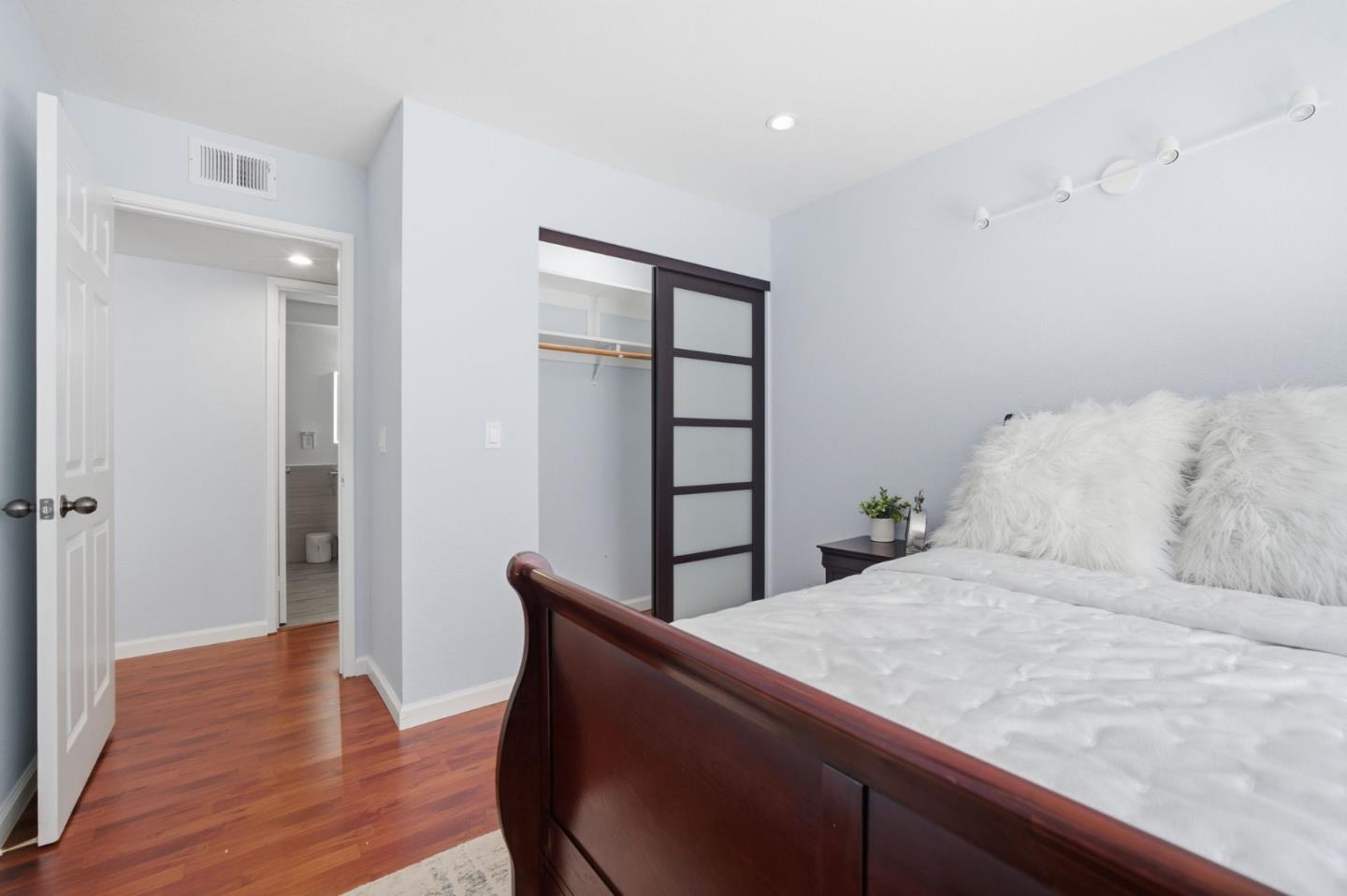 Photo #17: ML82039438 Listing: Photo #17