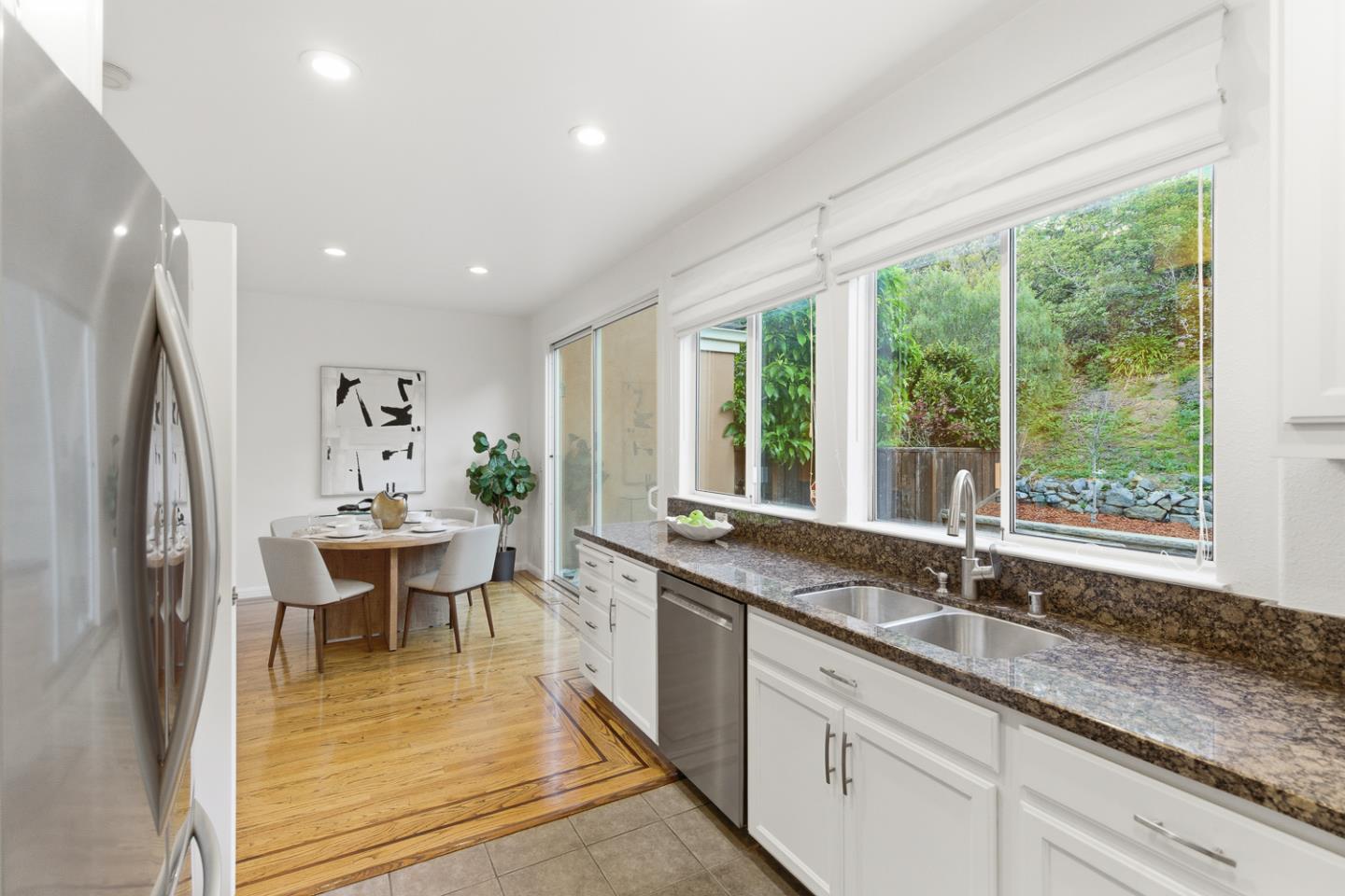 Detail Gallery Image 11 of 41 For 12 Baycrest Way, South San Francisco,  CA 94080 - 3 Beds | 2/1 Baths