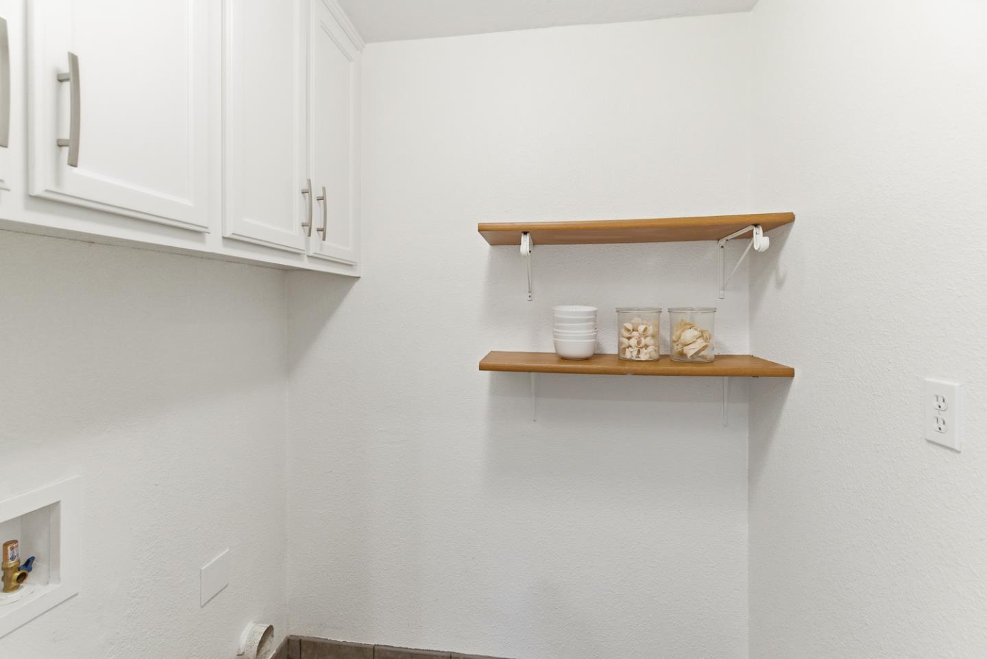 Detail Gallery Image 17 of 41 For 12 Baycrest Way, South San Francisco,  CA 94080 - 3 Beds | 2/1 Baths