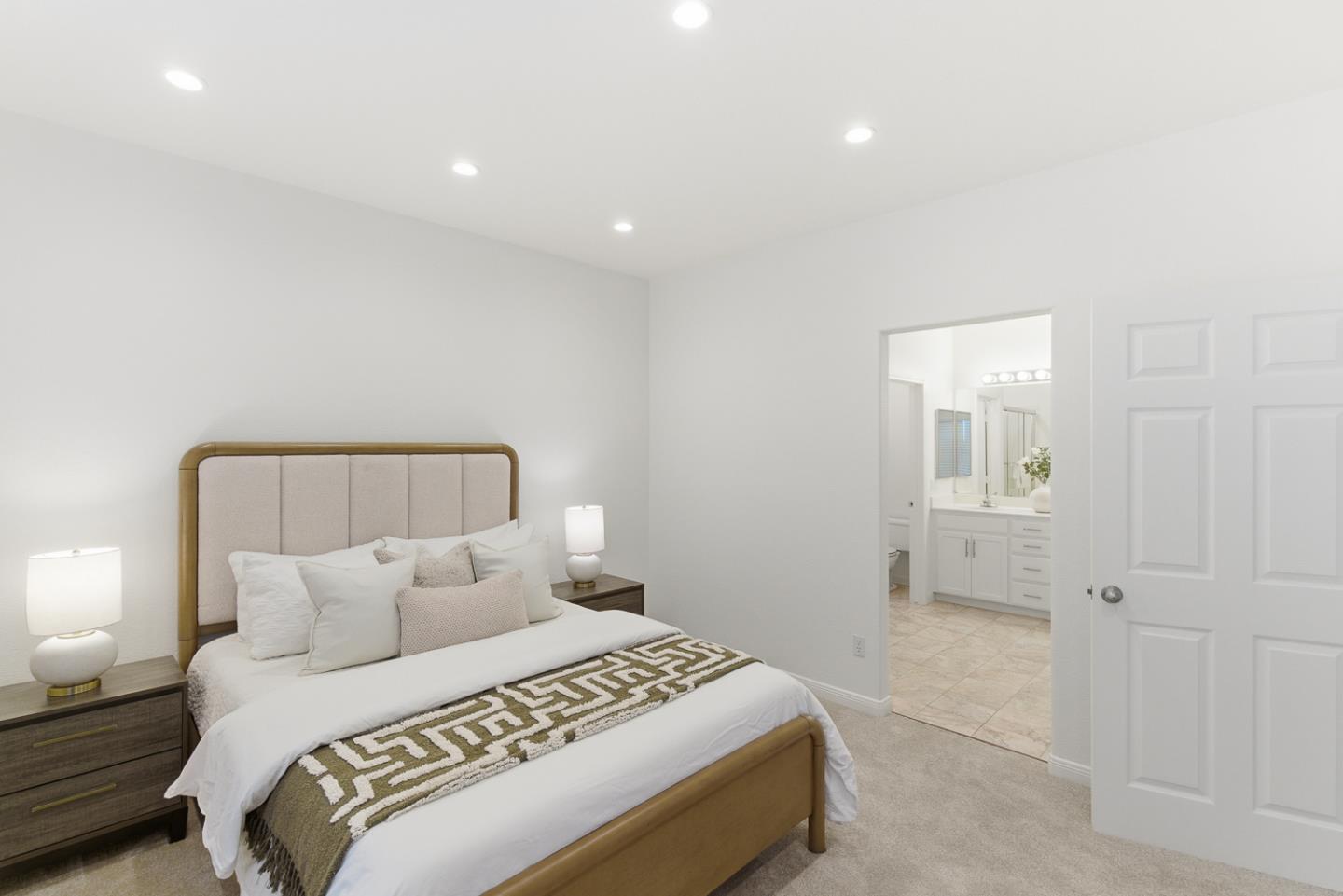 Detail Gallery Image 20 of 41 For 12 Baycrest Way, South San Francisco,  CA 94080 - 3 Beds | 2/1 Baths