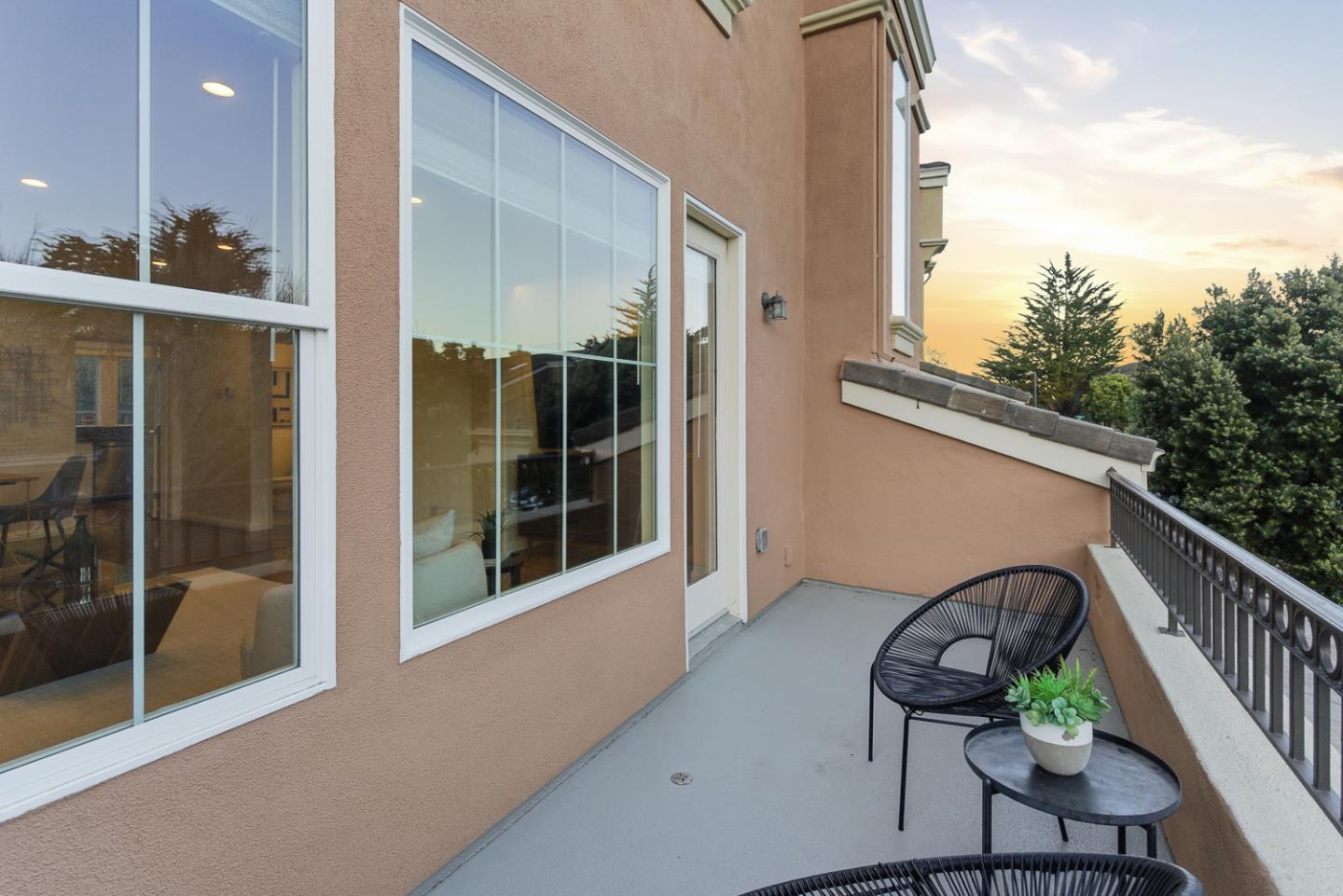 Detail Gallery Image 35 of 41 For 12 Baycrest Way, South San Francisco,  CA 94080 - 3 Beds | 2/1 Baths