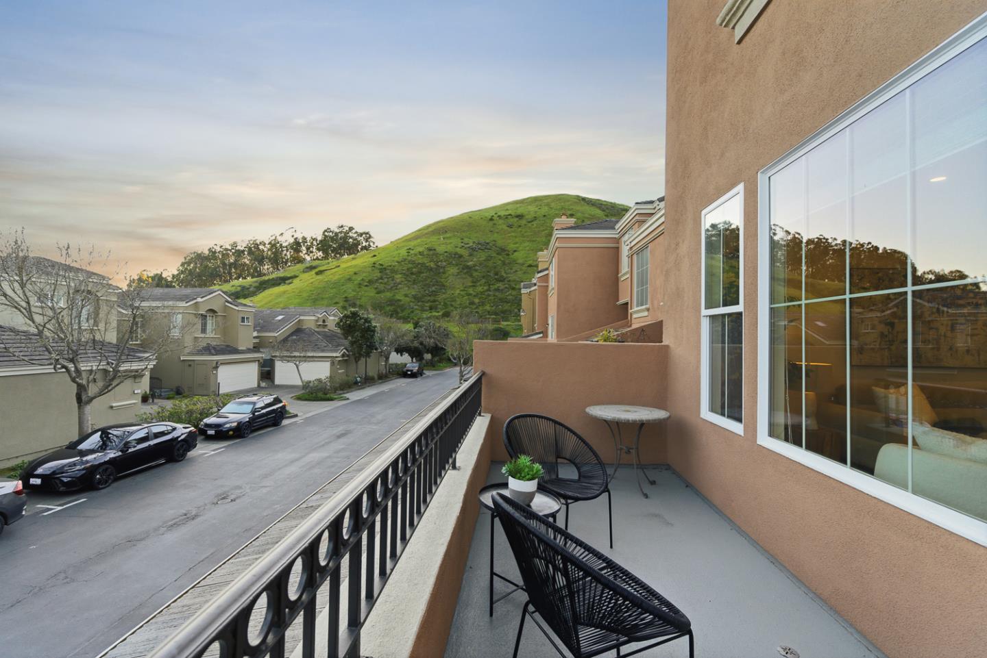 Detail Gallery Image 36 of 41 For 12 Baycrest Way, South San Francisco,  CA 94080 - 3 Beds | 2/1 Baths