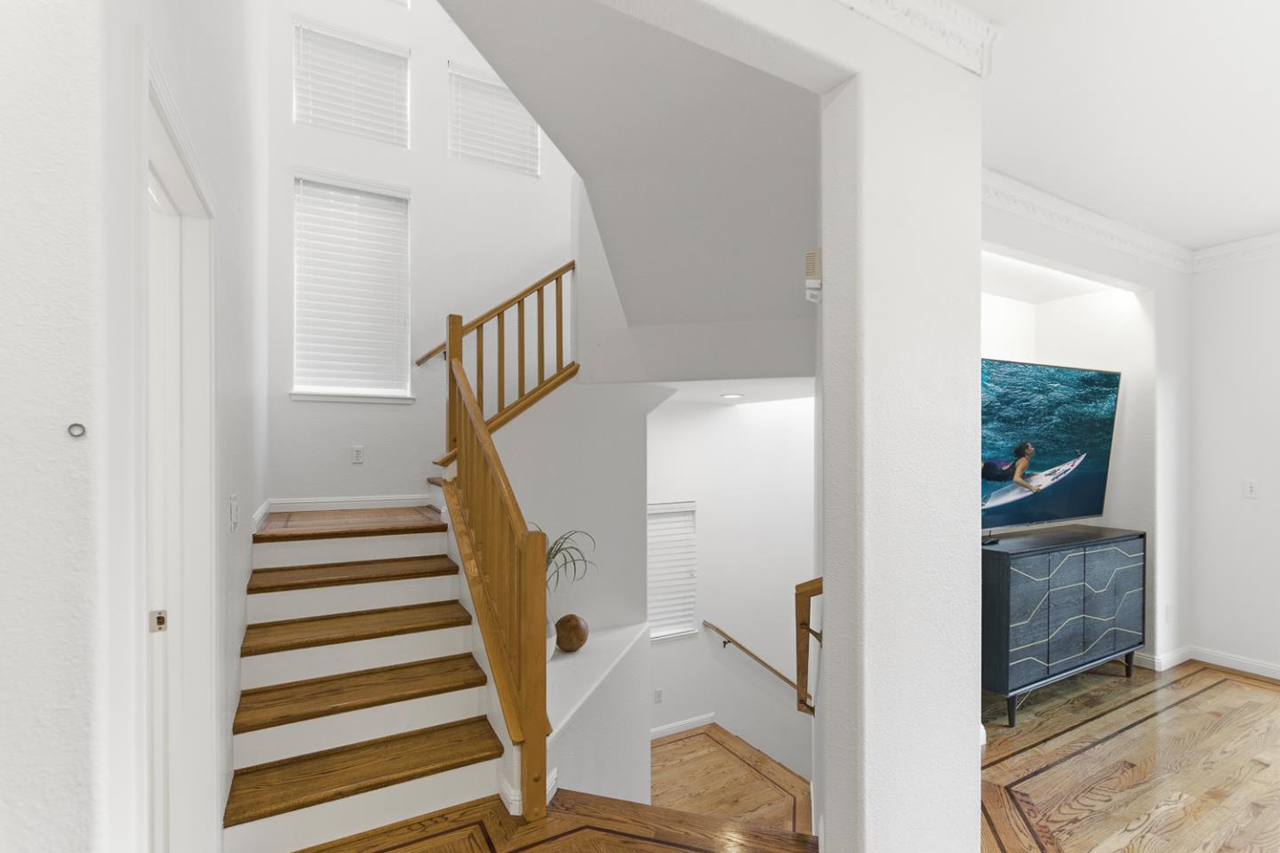 Detail Gallery Image 7 of 41 For 12 Baycrest Way, South San Francisco,  CA 94080 - 3 Beds | 2/1 Baths