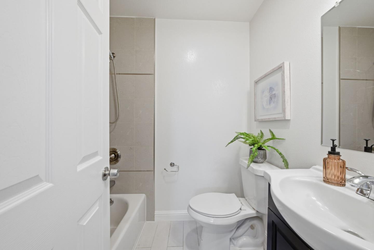 Detail Gallery Image 19 of 31 For 591 Marylinn Dr, Milpitas,  CA 95035 - 3 Beds | 2 Baths